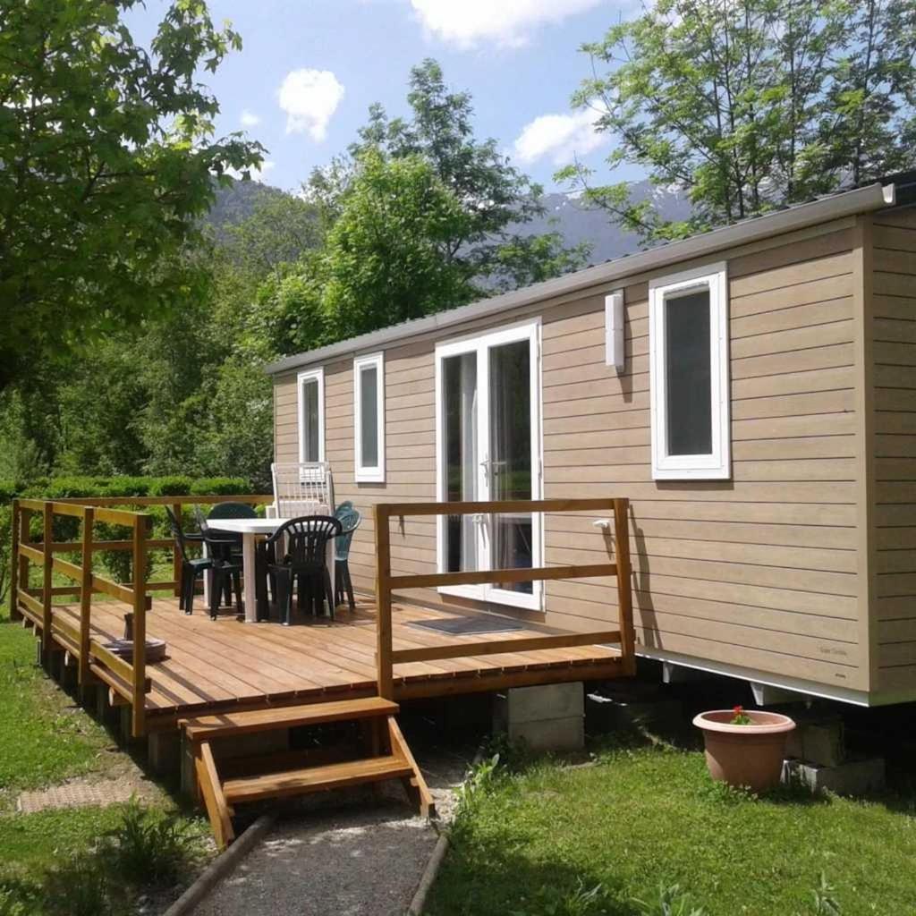 Camping 5 Etoiles - Piscine - Eeceff Le Bourg-dʼOisans Eksteriør billede